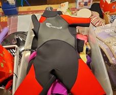 kids wetsuit