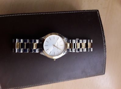 MK watch 3198