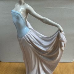 Lladro figurine
