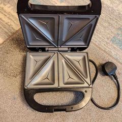 sandwich toaster/ maker