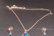 Goldtone Blue Gemstone Necklace and Earring Set 12 Free Postage