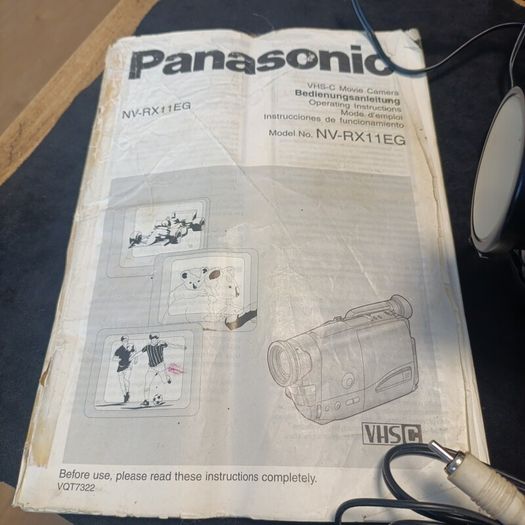 Panasonic RX11 Palmcorder VHS-C Camcorder 21x Zoom