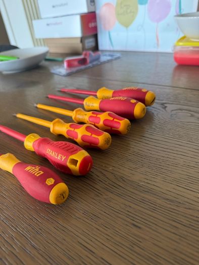 VDE Large Flat Head screwdrivers 1000v insulated