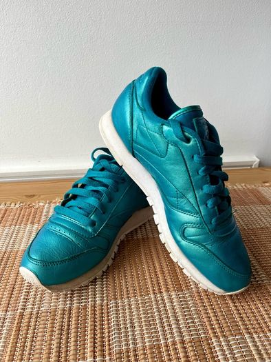 Metallic teal leather rebook trainers, uk5