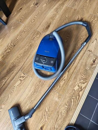 vacuum cleaner