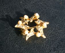 Vintage brooch 1,2"