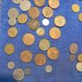 Random coins and notes Image 2