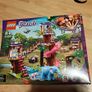 Lego Friends 41424 Jungle Rescue Base Image 2