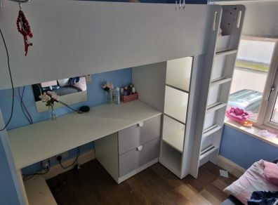 Loft bed and desk. Read description.