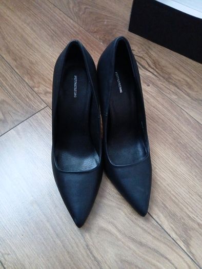 woman's shoes