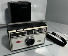 Vintage 1966 Kodak Instamatic 100 Film Camera Vintage