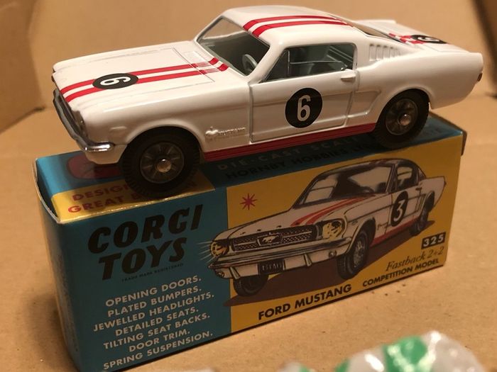 Corgi Toys 1/43 Ford Mustang fastback