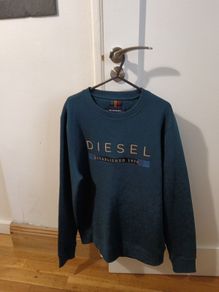 Sweat Shirt