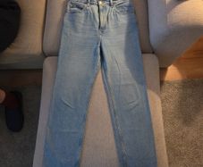 Levis 70s High Slim Straight Jeans / Size 29