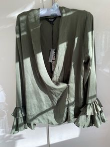 BNWT River Island Blouse