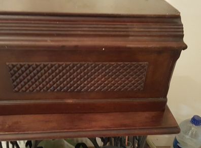 Old Singer sewing machine , over 100 years old and working perfect.