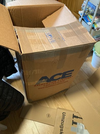 Free Moving boxes