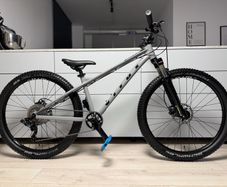 Vitus Nucleus Junior Bike 26 inch