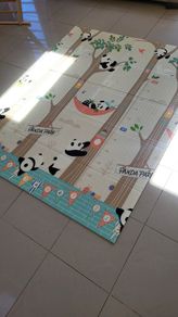 Foldable foam play mat