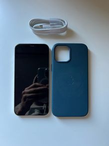 iPhone 12 Pro Max - white - Battery on 100%