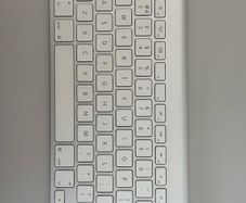 Apple A1314 Bluetooth Wireless Keyboard
