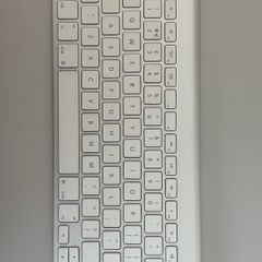 Apple A1314 Bluetooth Wireless Keyboard