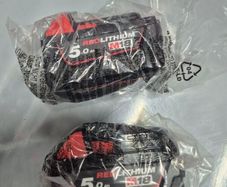Milwaukee M18B5 5.0Ah Batteries x2