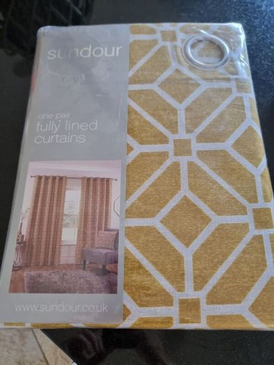 Sundour Fully Lined Curtains