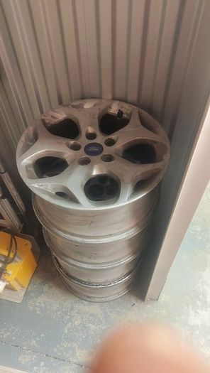 Ford rims 215/55/16