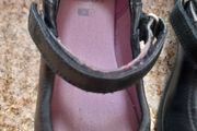 Girl's shoes