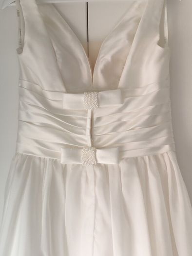 Wedding Dress (Ivory) with pockets