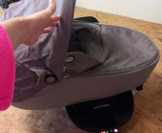Maxi cosi 3 in 1 flat carseat, pram and buggy