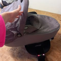 Maxi cosi 3 in 1 flat carseat, pram and buggy