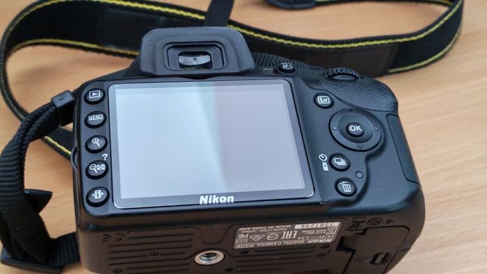Nikon D3200 near mint only 2K shots