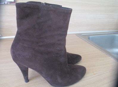 Brown Suede Ankle Boots from Alberto Zago size 6