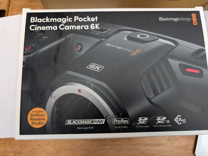 Blackmagic Pocket Cinema Camera 6K + Accessories