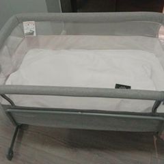 travel cot