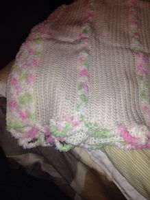 Crochet baby's blanket