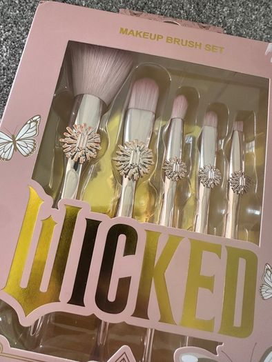 Wicked Themed make up brush set