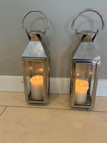 2 Lanterns