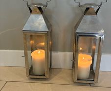 2 Lanterns