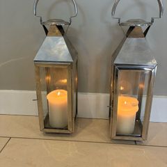 2 Lanterns