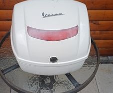 VESPA LX Motorbike top BOX