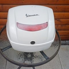VESPA LX Motorbike top BOX