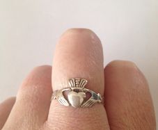 Sterling silver cladagh ring