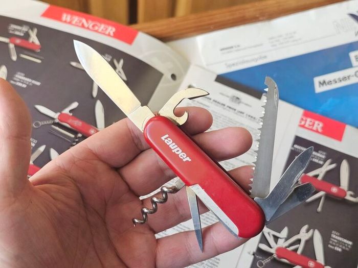Vintage Wenger Backpacker Discontinued 85mm Swiss Army Knife Collectable