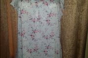 George Floral top size UK16/18 EUR44/46 Postage included