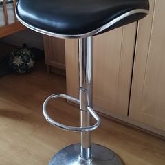 bar stool