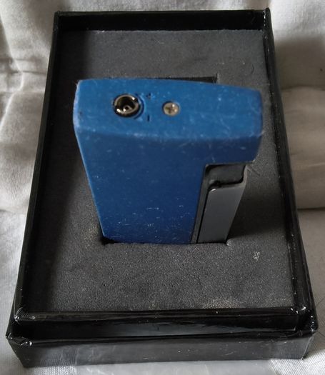 boxed cigarette lighter