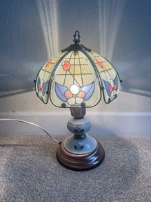 Vintage 80s table lamp with glass shade